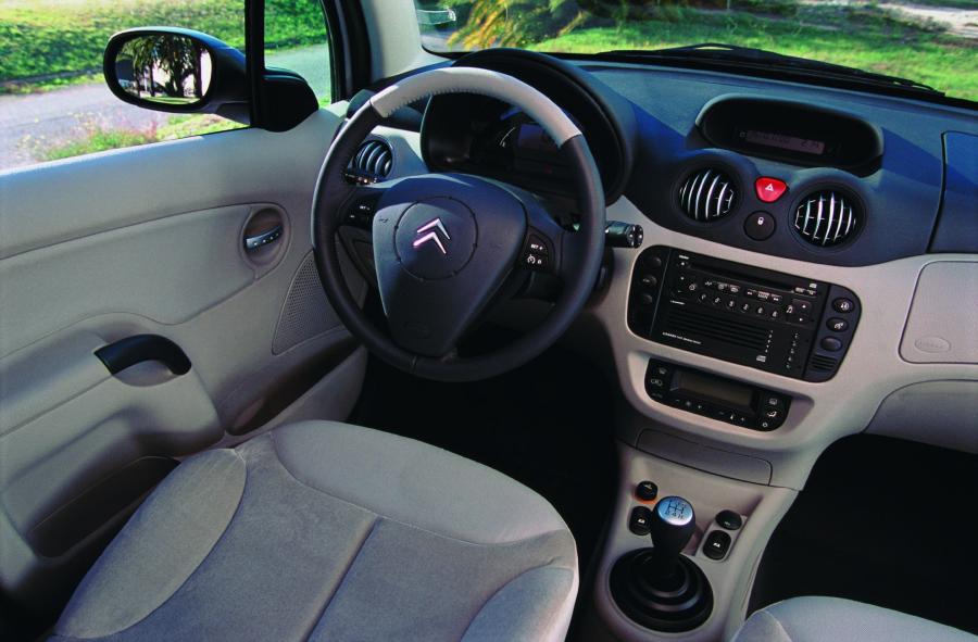  Citroen C3 2001 года  (фото 60 из 159)